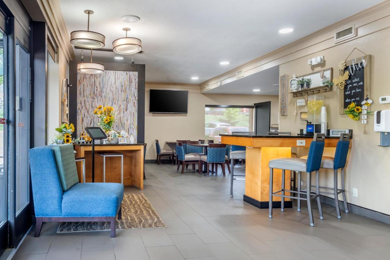 Comfort Inn Asheville East-Blue Ridge Pkwy Access Esterno foto