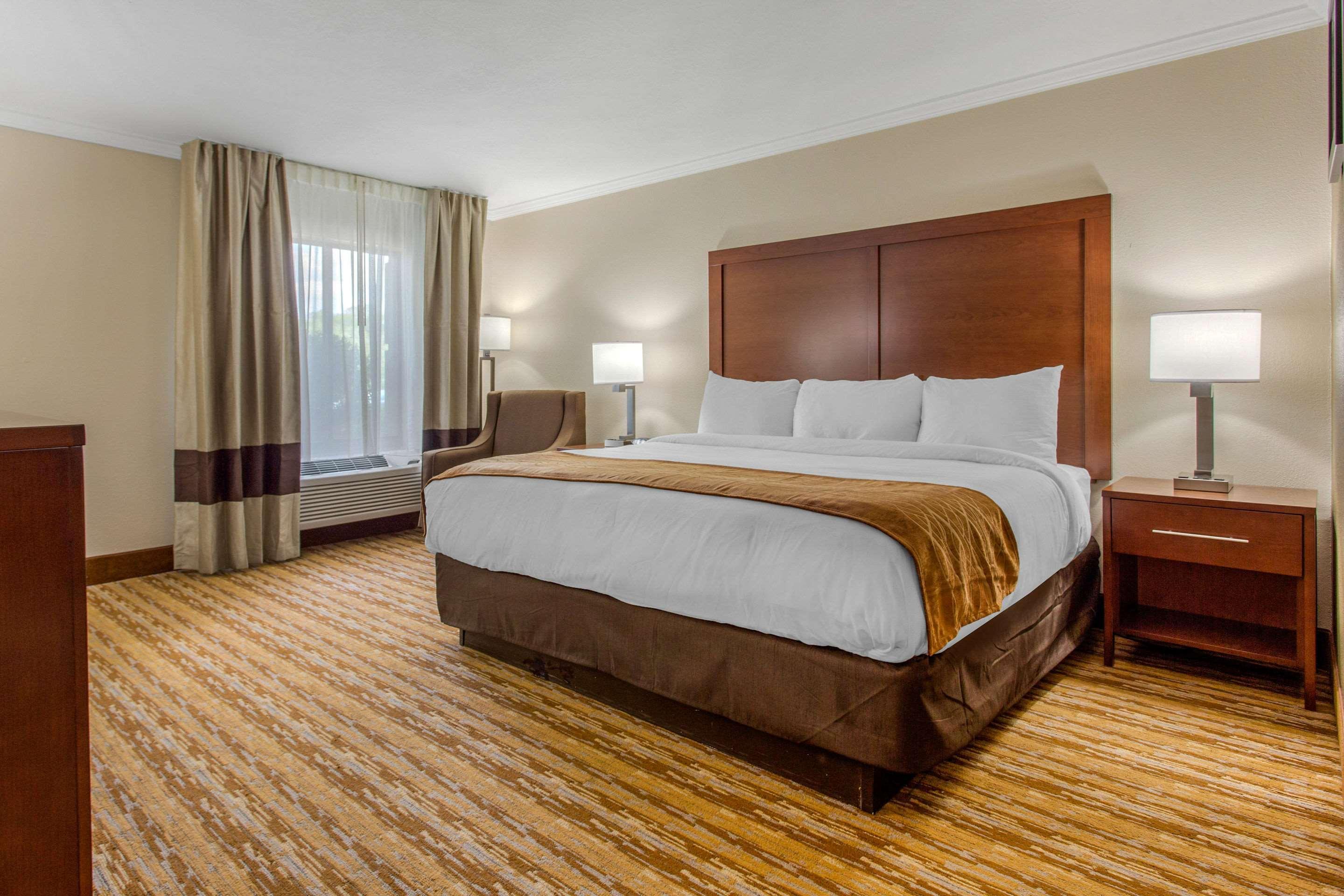 Comfort Inn Asheville East-Blue Ridge Pkwy Access Esterno foto