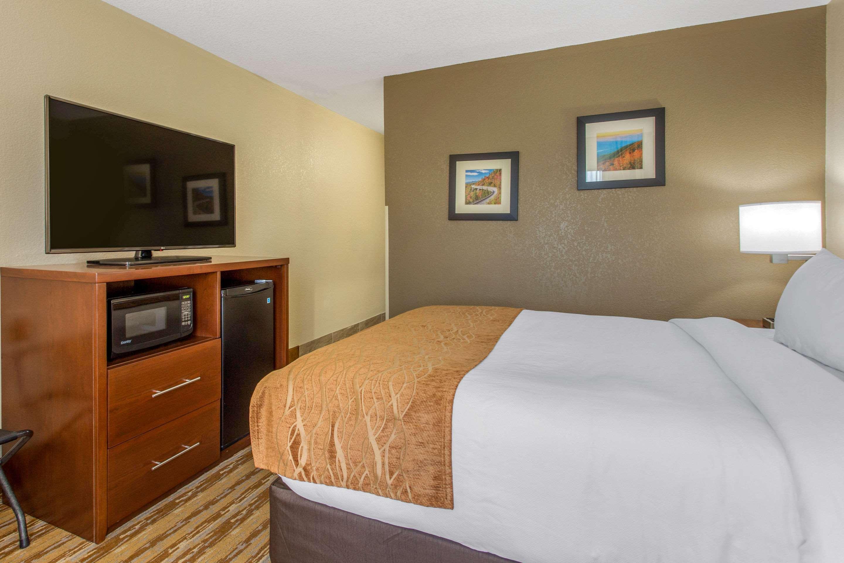 Comfort Inn Asheville East-Blue Ridge Pkwy Access Esterno foto