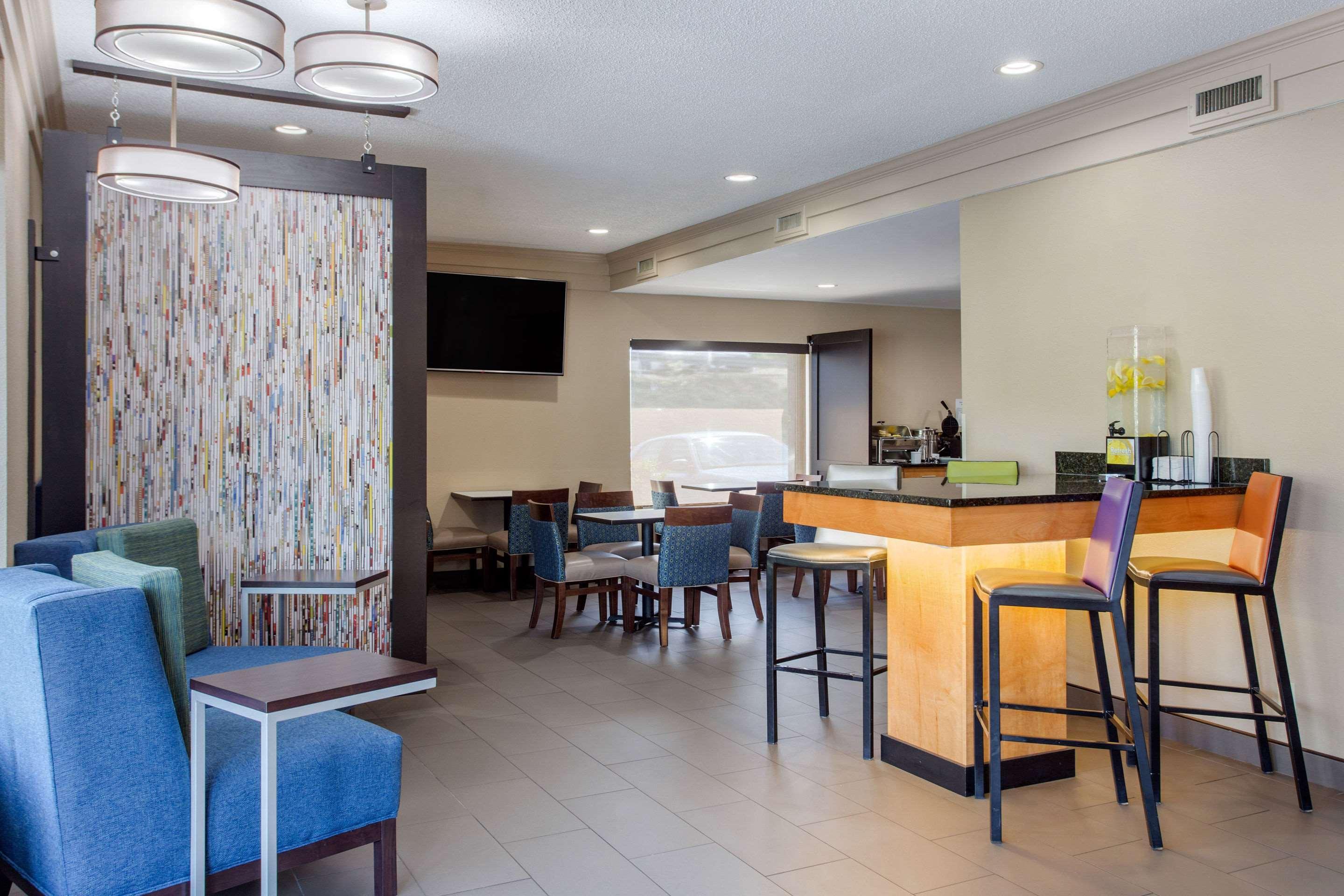 Comfort Inn Asheville East-Blue Ridge Pkwy Access Esterno foto