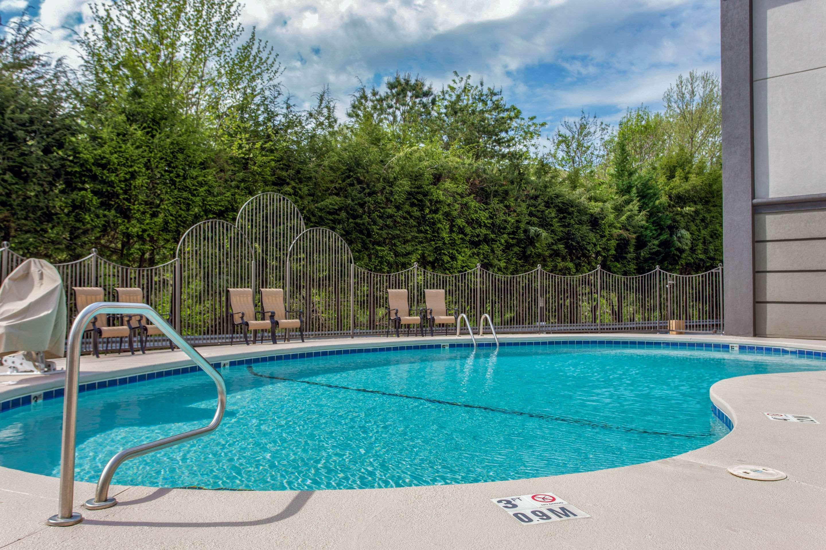 Comfort Inn Asheville East-Blue Ridge Pkwy Access Esterno foto