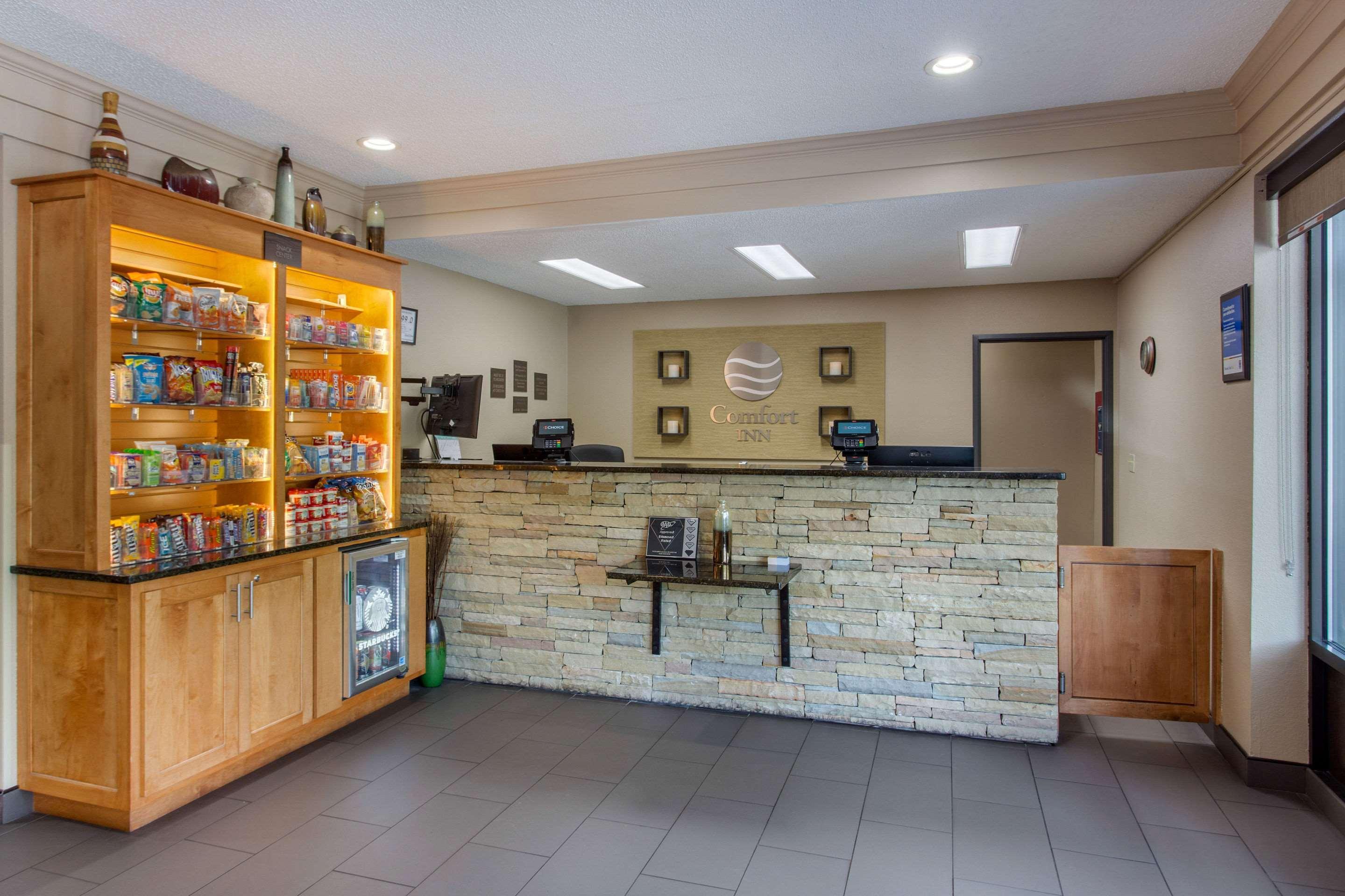 Comfort Inn Asheville East-Blue Ridge Pkwy Access Esterno foto